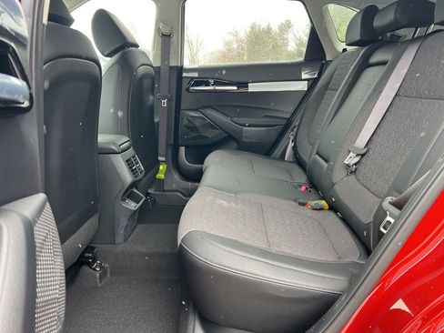 New 2026 Kia Seltos S image 13