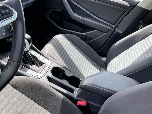 Certified 2024 Volkswagen Jetta S FWD image 22