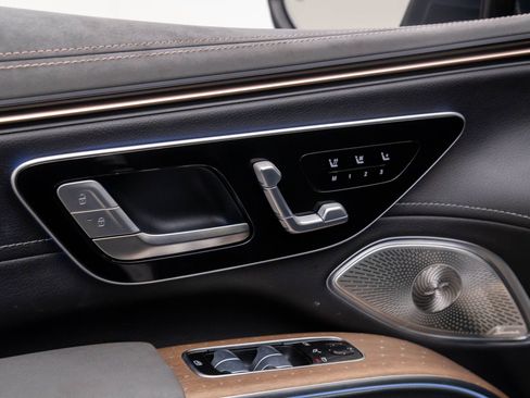 Certified 2023 Mercedes-Benz EQS 580 4MATIC SUV image 15