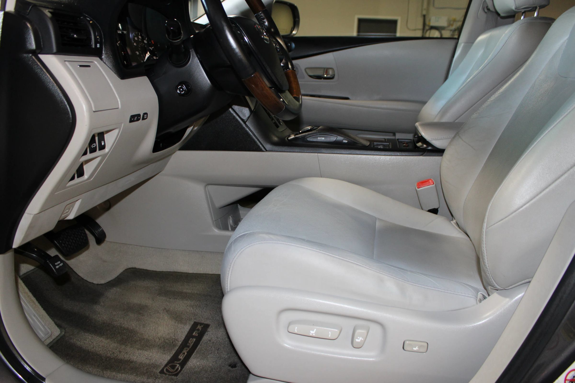 Used 2012 Lexus RX 350 FWD w/ Premium Pkg image 27