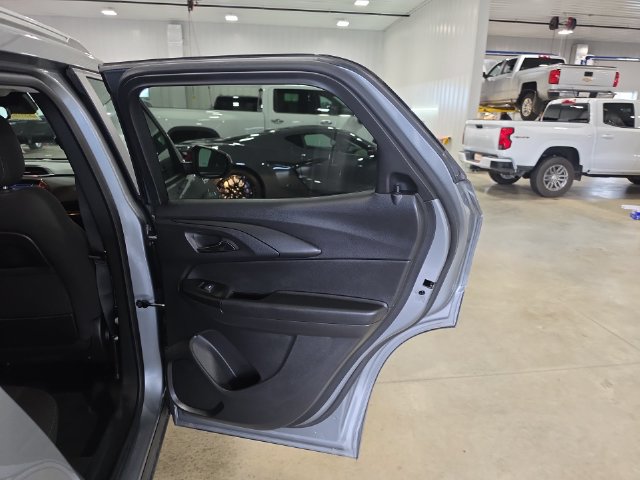 Used 2023 Chevrolet TrailBlazer LT w/ Convenience Package AWD/4WD image 28