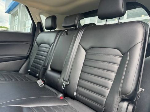 Used 2022 Ford Edge SEL w/ Convenience Package AWD/4WD image 8