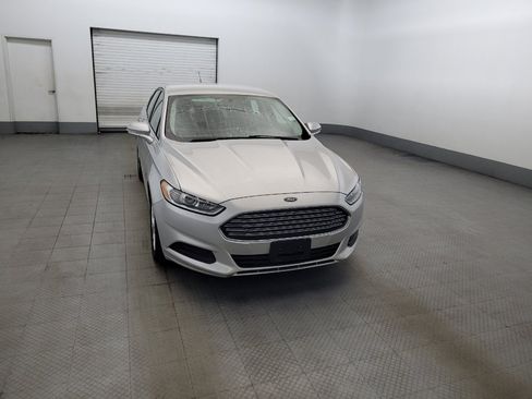 Used 2014 Ford Fusion SE FWD image 14