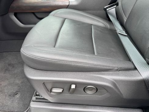 Used 2025 GMC Sierra 1500 SLT w/ SLT Premium Package image 16