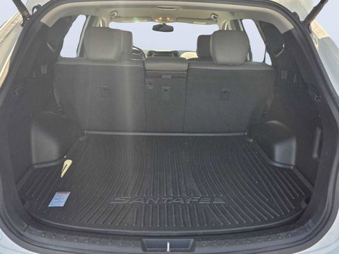 Used 2018 Hyundai Santa Fe Sport FWD image 12