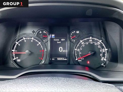 Certified 2022 Toyota 4Runner SR5 AWD/4WD image 26