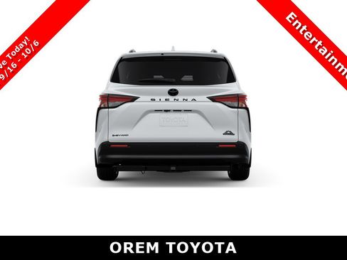 New 2026 Toyota Sienna XLE Woodland Edition AWD/4WD image 8