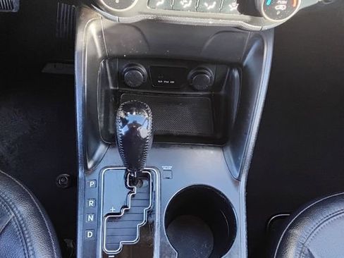 Used 2011 Hyundai Tucson GLS image 11