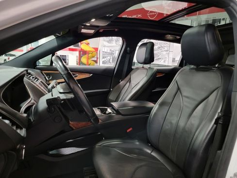 Used 2020 Lincoln Nautilus Reserve image 17