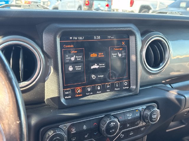 Used 2020 Jeep Gladiator Overland w/ Uconnect 4C Nav & Sound Group AWD/4WD image 26