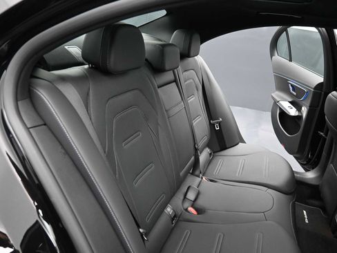 Used 2025 Mercedes-Benz E 53 AMG e 4MATIC Sedan image 17