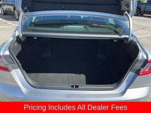 Used 2025 Toyota Camry LE FWD image 15