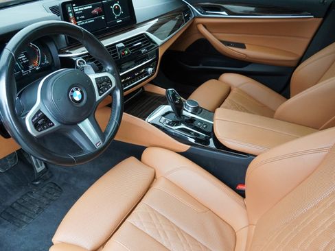 Certified 2023 BMW 530i w/ M Sport Package image 9