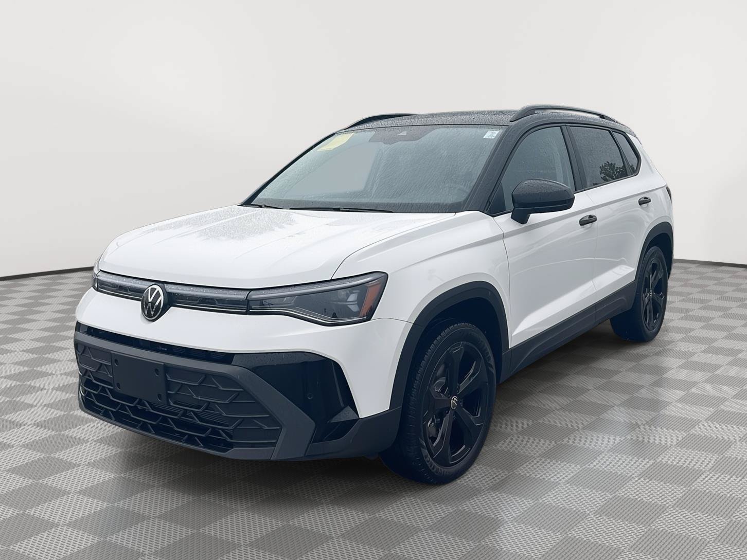 New 2026 Volkswagen Taos SE AWD/4WD image 2