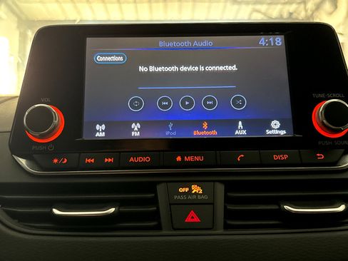 Used 2024 Nissan Altima 2.5 S image 7