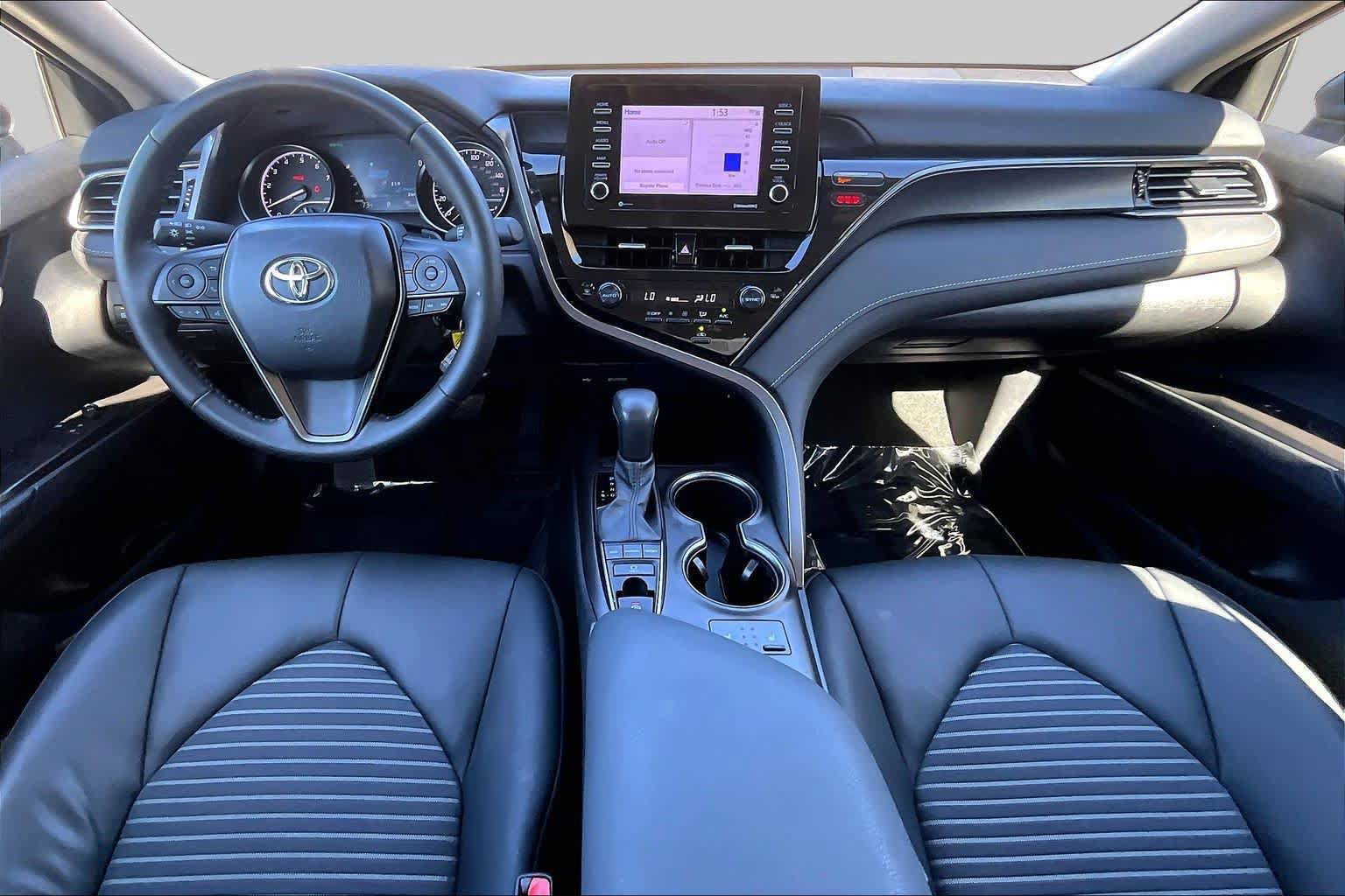 Used 2024 Toyota Camry SE w/ Cold Weather Package AWD/4WD image 14