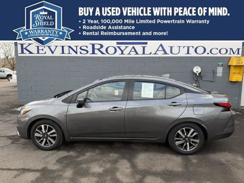 Used 2021 Nissan Versa SV image 1