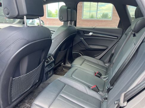 Used 2018 Audi SQ5 Prestige w/ Prestige Package AWD/4WD image 19