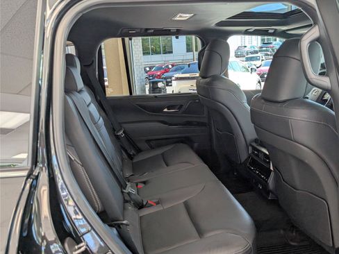 Used 2024 Lexus LX 600 4WD w/ Appearance Package image 12