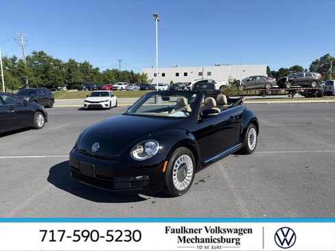 Used 2013 Volkswagen Beetle 2.5 FWD image 1