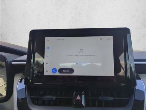 Used 2025 Toyota Corolla LE image 15