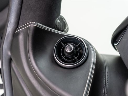 Used 2019 McLaren 570S Coupe RWD image 71