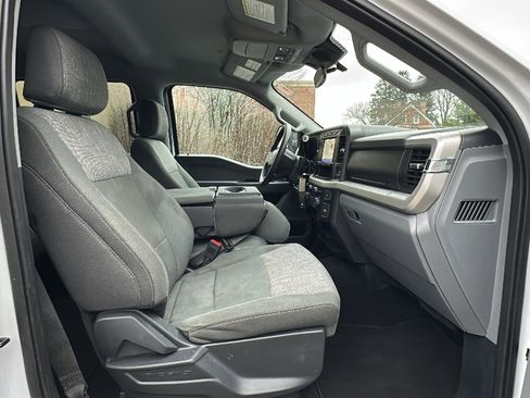 Used 2024 Ford F250 XLT AWD/4WD image 26