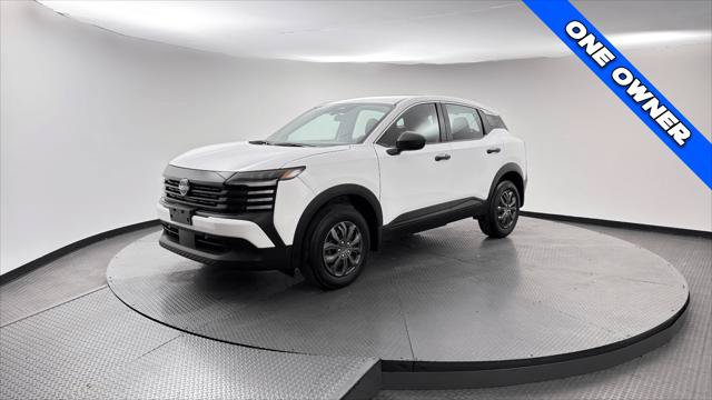 Used 2025 Nissan Kicks S FWD image 2