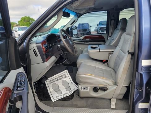 Used 2005 Ford F250 Lariat image 13