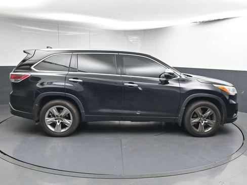 Used 2016 Toyota Highlander Limited image 9