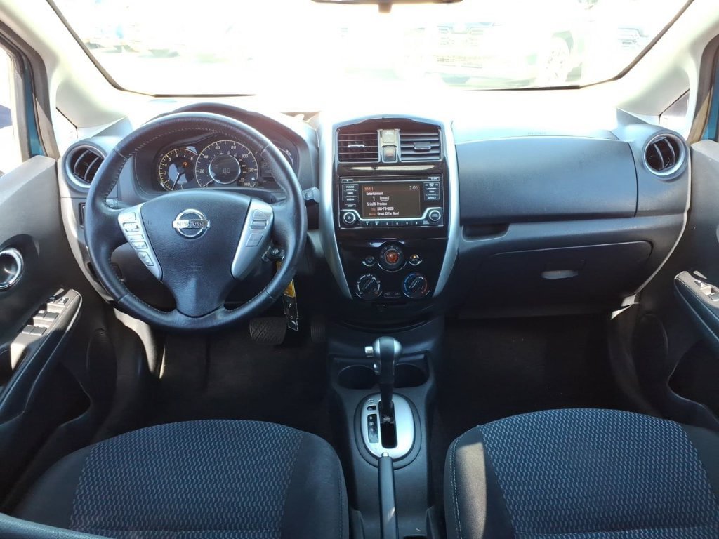 Used 2015 Nissan Versa Note SV w/ SV Convenience Package FWD image 2