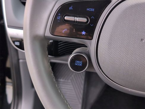 Used 2022 Hyundai Ioniq 5 SE w/ Cargo Package image 9