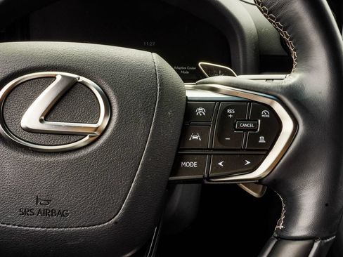 Used 2025 Lexus LX 700h Luxury w/ Appearance Package AWD/4WD image 33