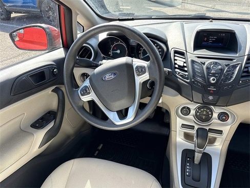Certified 2019 Ford Fiesta SE image 12