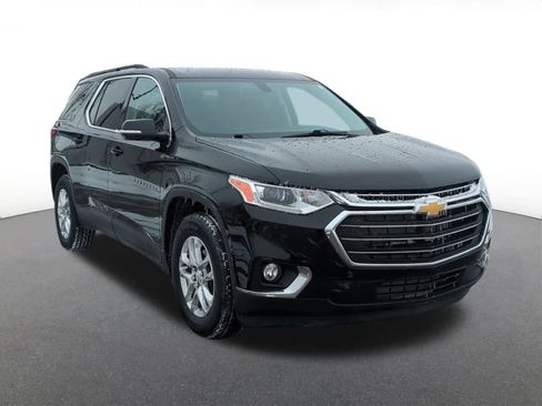 Used 2020 Chevrolet Traverse LT image 8