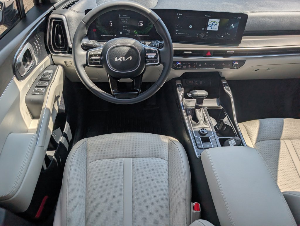 Used 2025 Kia Sorento S FWD image 25