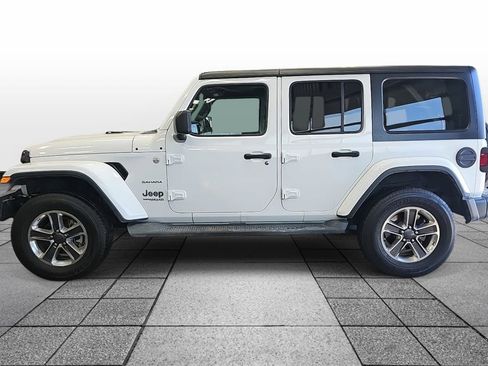 Used 2020 Jeep Wrangler Unlimited Sahara image 8