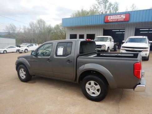 Used 2005 Nissan Frontier SE w/ (P01) Power Pkg image 6