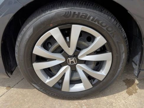 Certified 2024 Honda Civic LX image 9