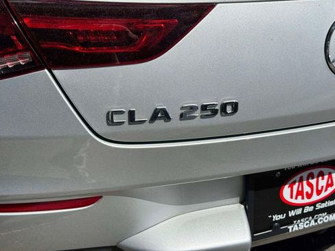 Used 2022 Mercedes-Benz CLA 250 4MATIC image 10