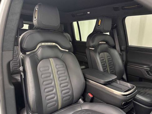 Used 2025 Rivian R1S Adventure image 20