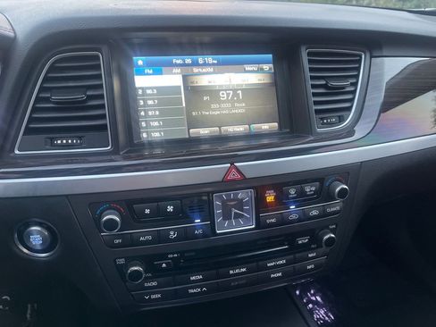 Used 2018 Genesis G80 3.8 w/ Option Group 02 image 25