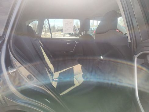 Used 2022 Toyota RAV4 XLE image 16