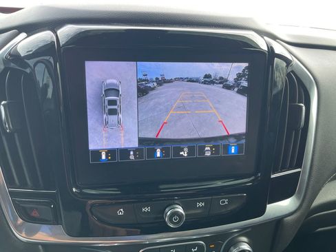 Used 2022 Chevrolet Traverse LT w/ LT Premium Package image 30