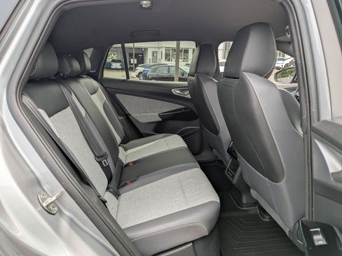 Used 2023 Volkswagen ID.4 Pro AWD/4WD image 31