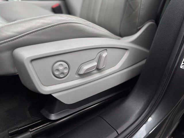 Used 2022 Audi Q5 2.0T Premium Plus AWD/4WD image 13