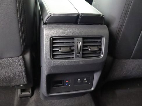 Used 2023 Nissan Rogue SL w/ SL Premium Package image 46