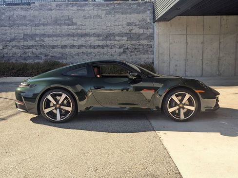 New 2026 Porsche 911 Carrera image 8