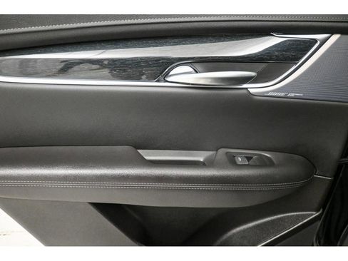 Certified 2023 Cadillac XT5 Premium Luxury w/ Technology Package image 25