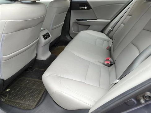 Used 2015 Honda Accord EX-L image 10